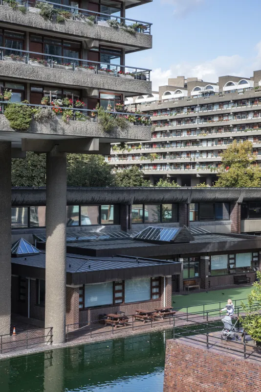 Chamberlin, Powell and Bon · Barbican Estate