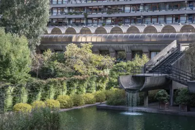 Chamberlin, Powell and Bon · Barbican Estate